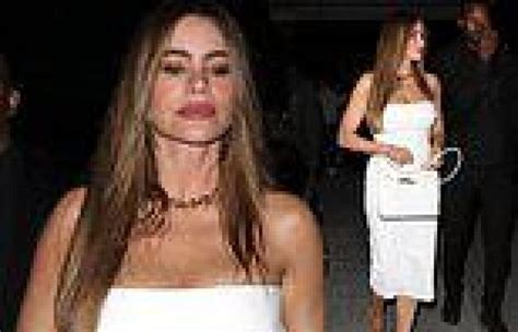 Sofia Vergara Flaunts Her Curves In A Strapless White Dress After Giving Trends Now