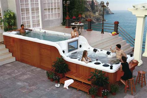 Luxema 8000 Luxury Double Decker Hot Tub Decoholic