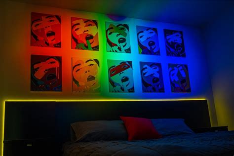 How to stay on trend and still properly light your bedroom with the use of lamps, chandeliers and sconces! My bedroom, complete with light show : malelivingspace
