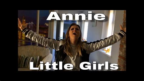Little Girls Annie 2014 Lyrics Musical Movie Version Acordes