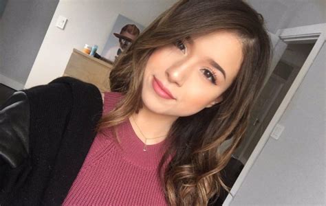Who Is Pokimane Dating Twitch Streamer Reveals Her Relationship Status
