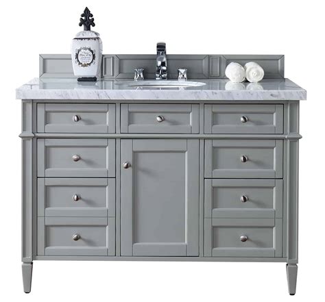 This model comes with a double layered italian white carrara marble countertop with beautiful gray veins. Wonderful Elegant Grey Bathroom Ideas - Homesthetics ...