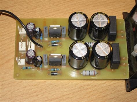 Class A headphone amplifier by Kevin Gilmore