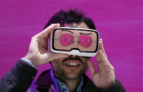 pornhub will host virtual reality porn and hand out free goggles for people to try