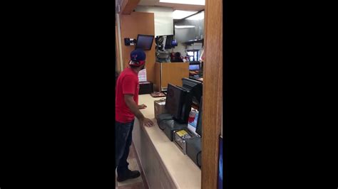 Wendys Employees Fight At Restaurant Youtube