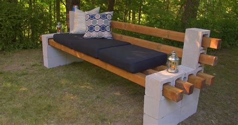 A Cheap And Easy Way To Build A Outdoor Bench Using Cinder Blocks And Wood