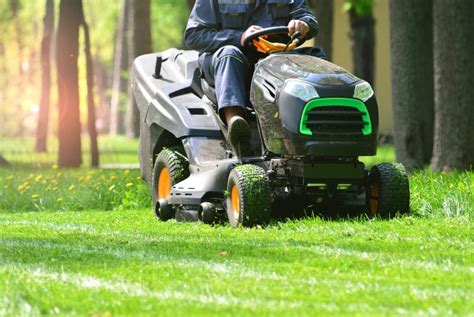The Best Riding Mowers And Lawn Tractors Of Mymove