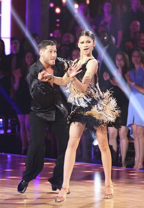 Zendaya And Val Week 6 Dancing With The Stars Photo 34363323 Fanpop