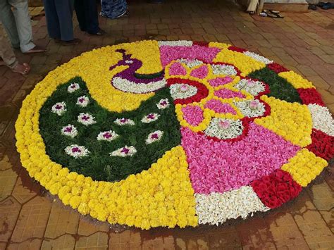 Simple Flower Rangoli Rangoli Designs Simple Diwali Indian Rangoli