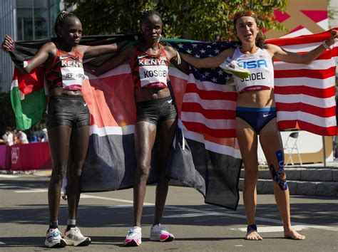 U S Runner Molly Seidel Wins Olympic Bronze In Her Third Ever Marathon