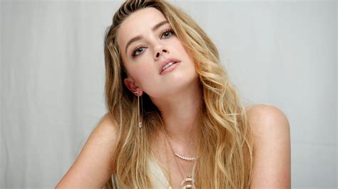 1280x720 Gorgeous Amber Heard 720p Hd 4k Wallpapers Images