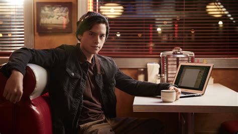 Cole Sprouse As Jughead On ‘riverdale 5 Fast Facts