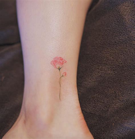 50 Elegant Ankle Tattoos For Women With Style Tattooblend