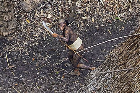 Incredible Photos Of An Uncontacted Amazon Tribe That Doesnt Know Our Civilization Exists