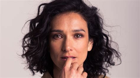 Indira Varma Joins Hank Steinberg 50 Cent Legal Drama Pilot At Abc