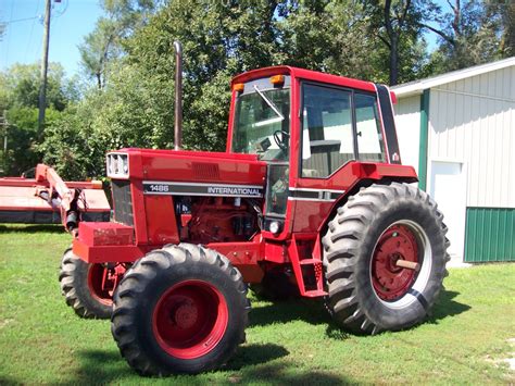 International Harvester Model 1486 Tractor National