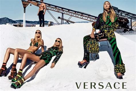 The Hottest Eyewear From Versaces Ss16 Campaign Fashion And Lifestyle Magazine