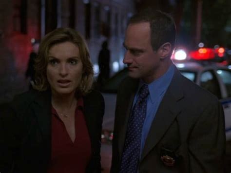Photos Of Olivia Benson On Law Order Svu Through The Years Law And Order Law And
