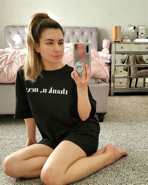 Alinity On Twitter Day Off See You Guys Tomorrow 🙋‍♀️🙋‍♀️ T