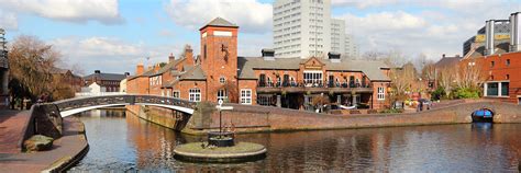 5 Reasons To Visit Birmingham England