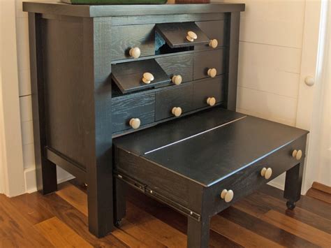 Looking for the best shoe storage solutions for your entryway? Shoe Storage Benches | HGTV