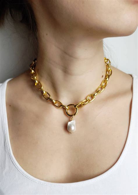 Gold Chunky Chain Necklace White Baroque Pearl Pendant Etsy