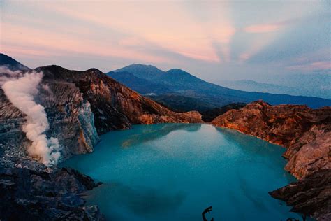 Ijen Volcano Tour IJEN CRATER IJEN BLUE FIRE IJEN TOUR