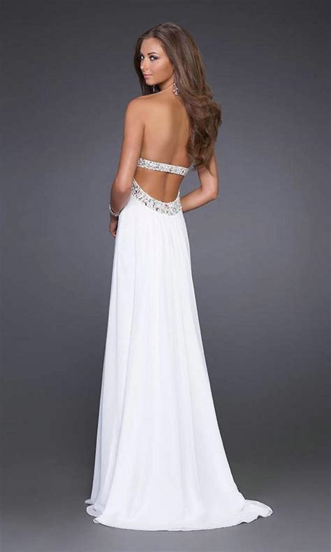 Popularity Rises Of White Prom Dresses