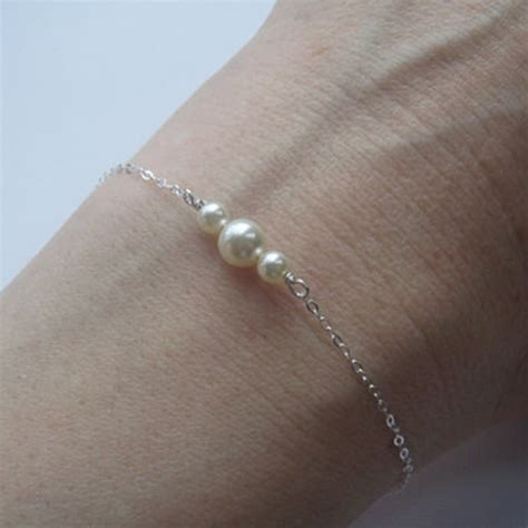 2017 New Fashion Silver Pearl Chain Bracelet For Women Dainty Women