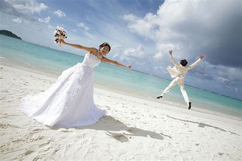 Next wave studios | beach wedding and family photography. Wedding Photography for Beginners | Photography Mad