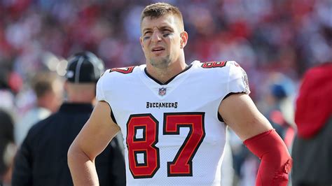 Rob Gronkowski Bucs Discussed Possible Return To Football Report