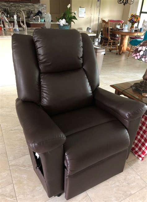 Reach a new level of comfort and convenience with our electric lift chairs. Golden Lift Chair medical recliner 3 motor for Sale in PT ...