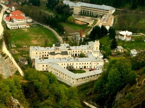 Mănăstirea Bistrița Vâlcea Doxologia