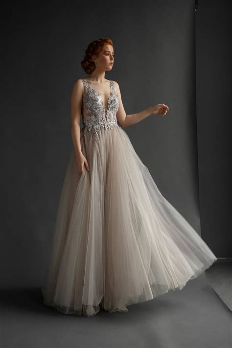 Grey Wedding Dresses Top Review Grey Wedding Dresses Find The Perfect