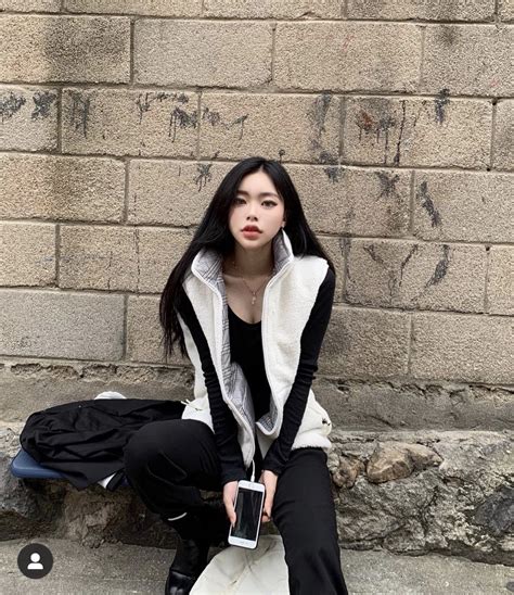 Pin by rastafixed on Ullzang | Asian baby girl aesthetic, Ulzzang korean girl, Korean outfits