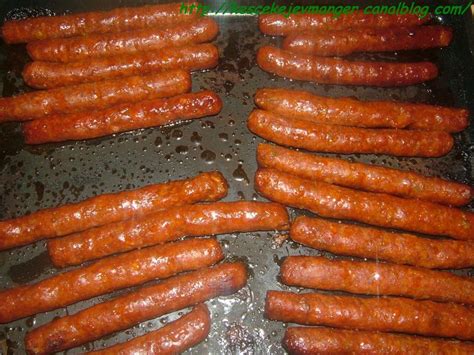 Cuire des merguez au four