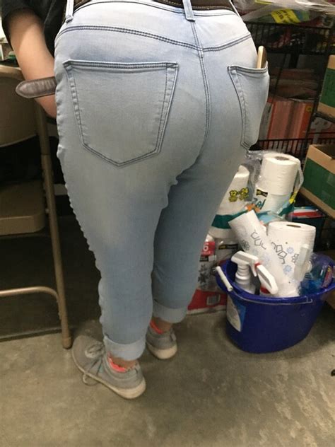 Blonde Dollar Store Milf Bent Over Tight Jeans Vpl Tight Jeans Forum