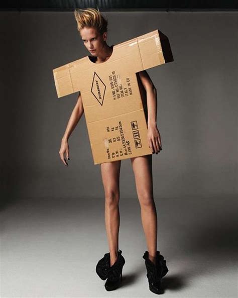 22 Crafty Cardboard Clothes Diy Fashion Show Recycled Fashion Cardboard Costume