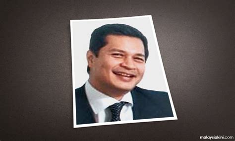 Src international sdn bhd has served the copies of the writ of summons on all six defendants, except for its former chief executive officer, nik faisal ariff kamil, as he is not in malaysia.src international, under its new management, on may 7, has filed a lawsuit against former prime minister, datuk seri najib tun razak, and six others, for alleged breach of trust and. Former SRC chief Nik Faisal in Hong Kong, says IGP