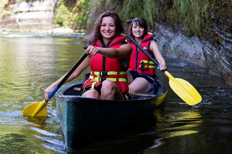 Canoeing And Kayaking The Whanganui River Accommodation Close
