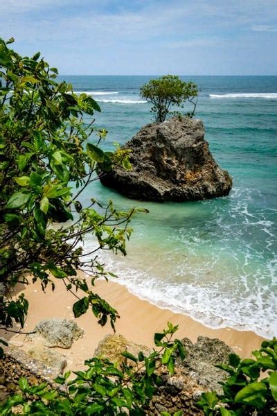 Uluwatu Beach Guide The 14 Best Beaches In Uluwatu Bali Happyzyt