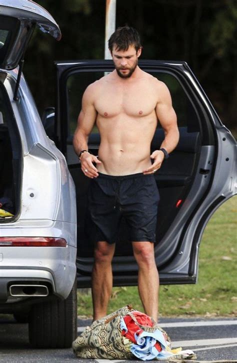 Chris Hemsworth Bares His Ripped Body In Shirtless Videos Photo Sexiezpicz Web Porn