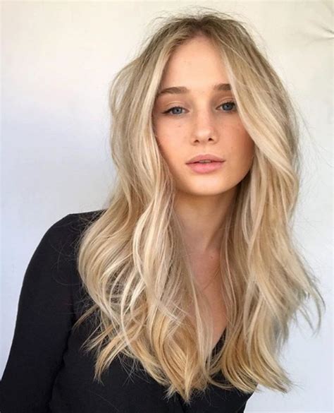 Pin By Ericka Ward On Beauty In 2020 Honey Blonde Hair Blonde Hair Looks Hair Inspiration