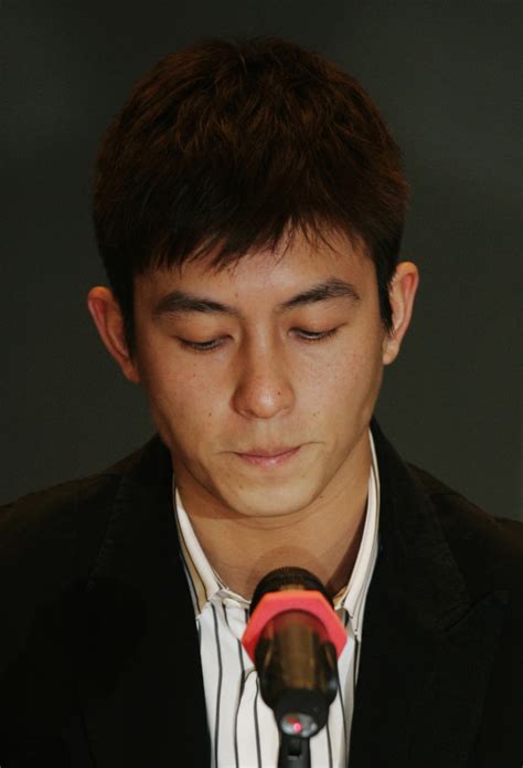 Edison Chen To Quit After Nude Photo Scandal