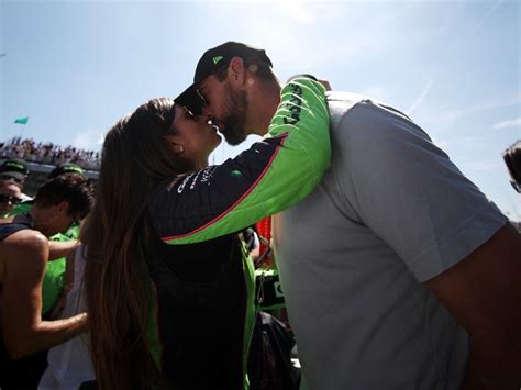 Zadarius Smith Pressuring Aaron Rodgers To Marry Danica Put A Ring On It