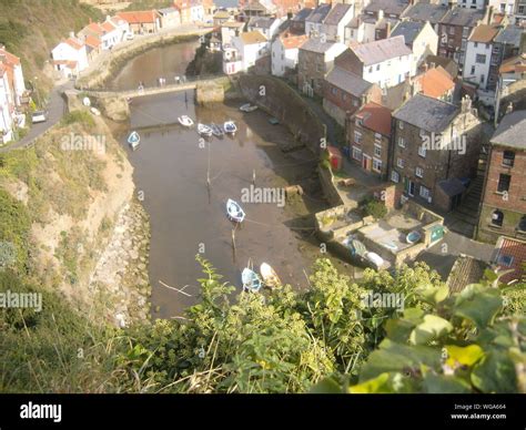 Staithes In North Yorkshire England Uk Stock Photo Alamy