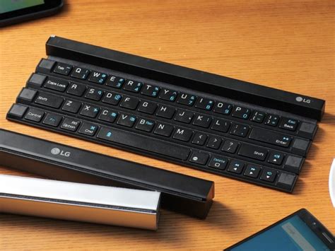 Lg Unveils Foldable Wireless Rolly Keyboard
