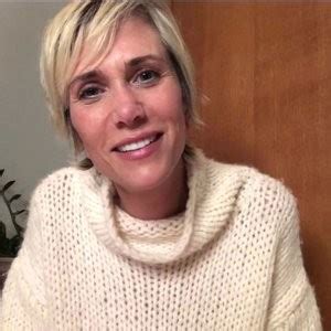Kristen Wiig Flashes Her Boobs Pics Video Leaked Nudes