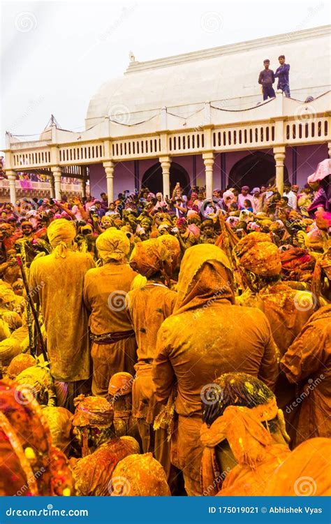 Mathura Holi Festival Editorial Photo Image Of Hindu 175019021
