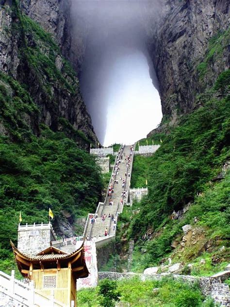 The Tianmen Cave Zhangjiajie Tianmen Mountain Photos Easy Tour China